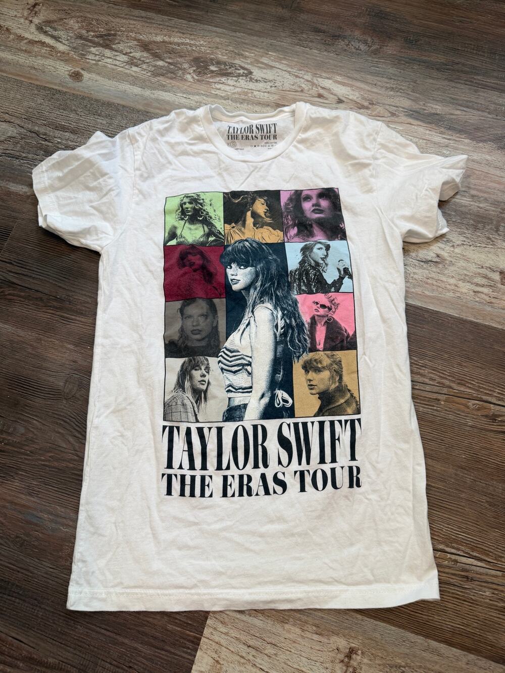 Taylor Swift The Eras Tour t-shirt official size XS EUC concert tee in white